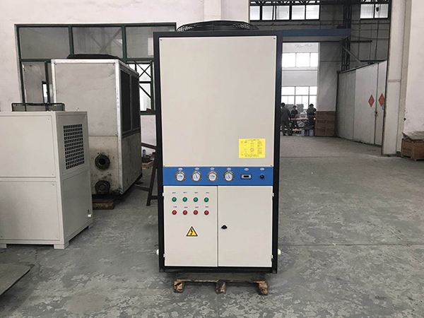 油冷機(jī)品質(zhì)和價格的關(guān)系 油冷機(jī)品質(zhì)和價格的關(guān)系